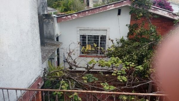 Casa para Venda - 220m², 3 dormitórios, 3 vagas - Santa Tereza