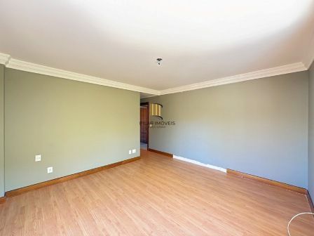 Apartamento com 3 dormitórios á venda no Bairro Tristeza.