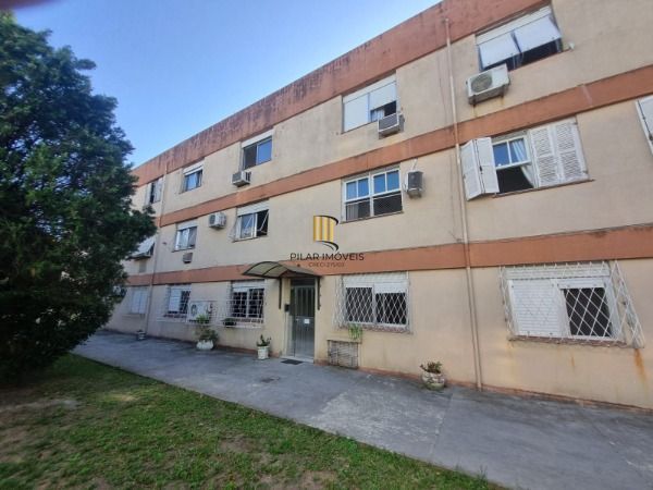 Apartamento em Porto Alegre, no bairro Cristal, com 3 dormitório(s), e 3 banheir