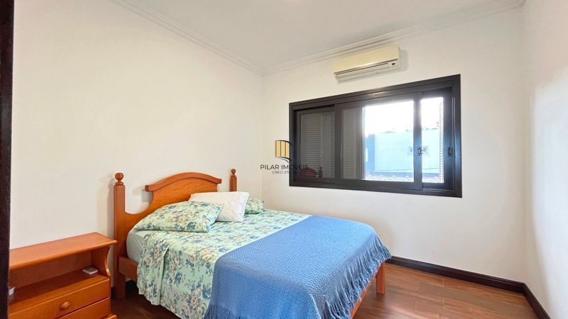 Altos do lago- Com 3 dormitórios, 3 vagas , piscina , Linda e ampla casa em cond