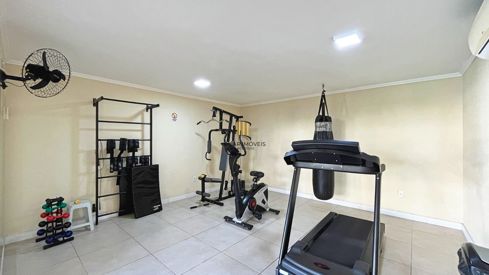 Casa de Condomínio 3 dormitórios no bairro Hípica