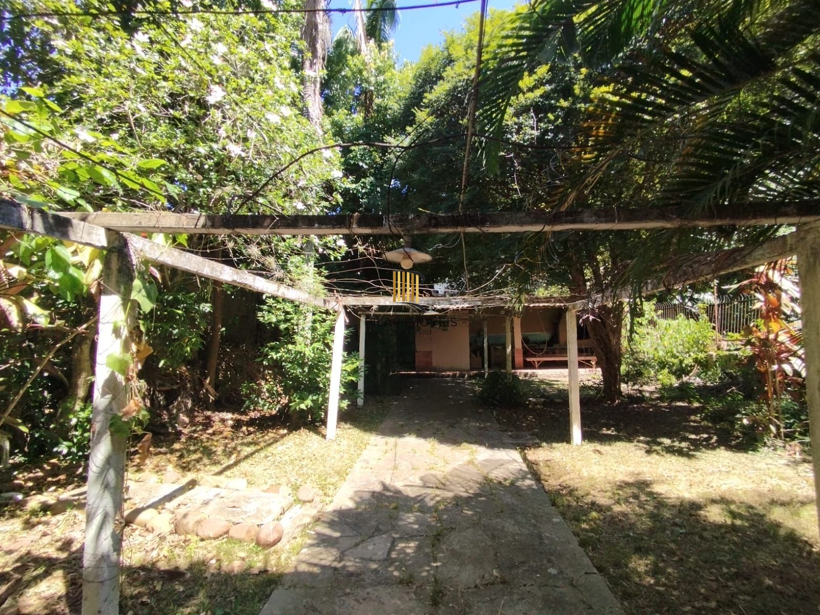 Casa 3 dormitórios no bairro Tristeza