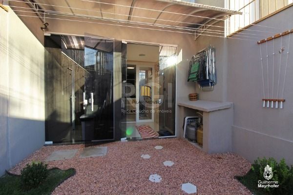 Casa para Venda - 172.26m², 3 dormitórios, sendo 2 suites, 2 vagas - Hípica