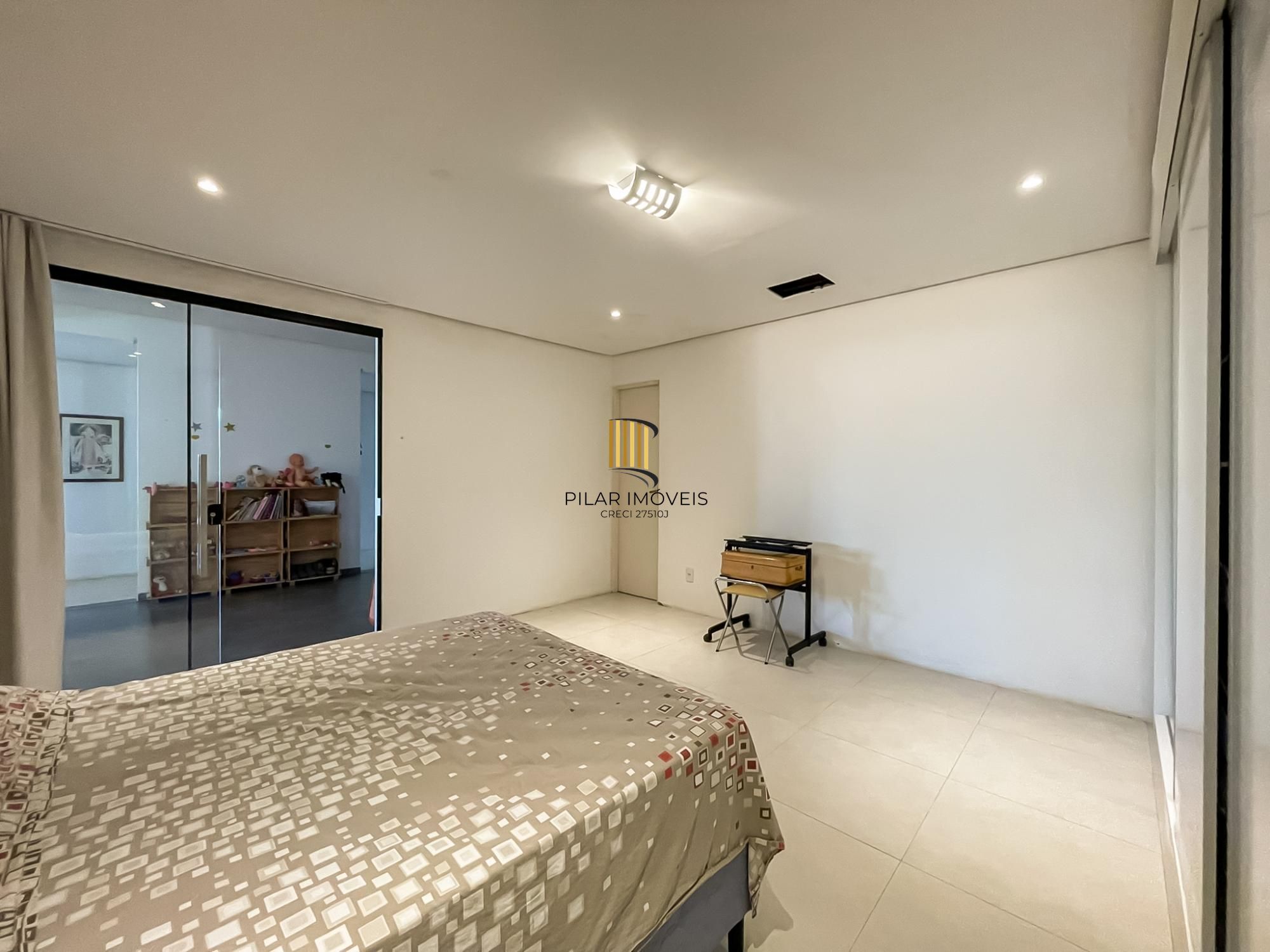 Linda Residência com 3 amplas suítes no Terra Ville.