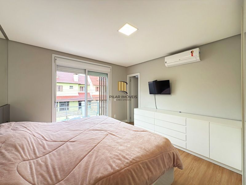 Casa contemporânea, 4 d, sendo 2 suítes, uma no térreo,206 m² , bairro tristeza