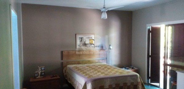 Casa para Venda - 220m², 4 dormitórios, sendo 1 suites, 2 vagas - Tristeza