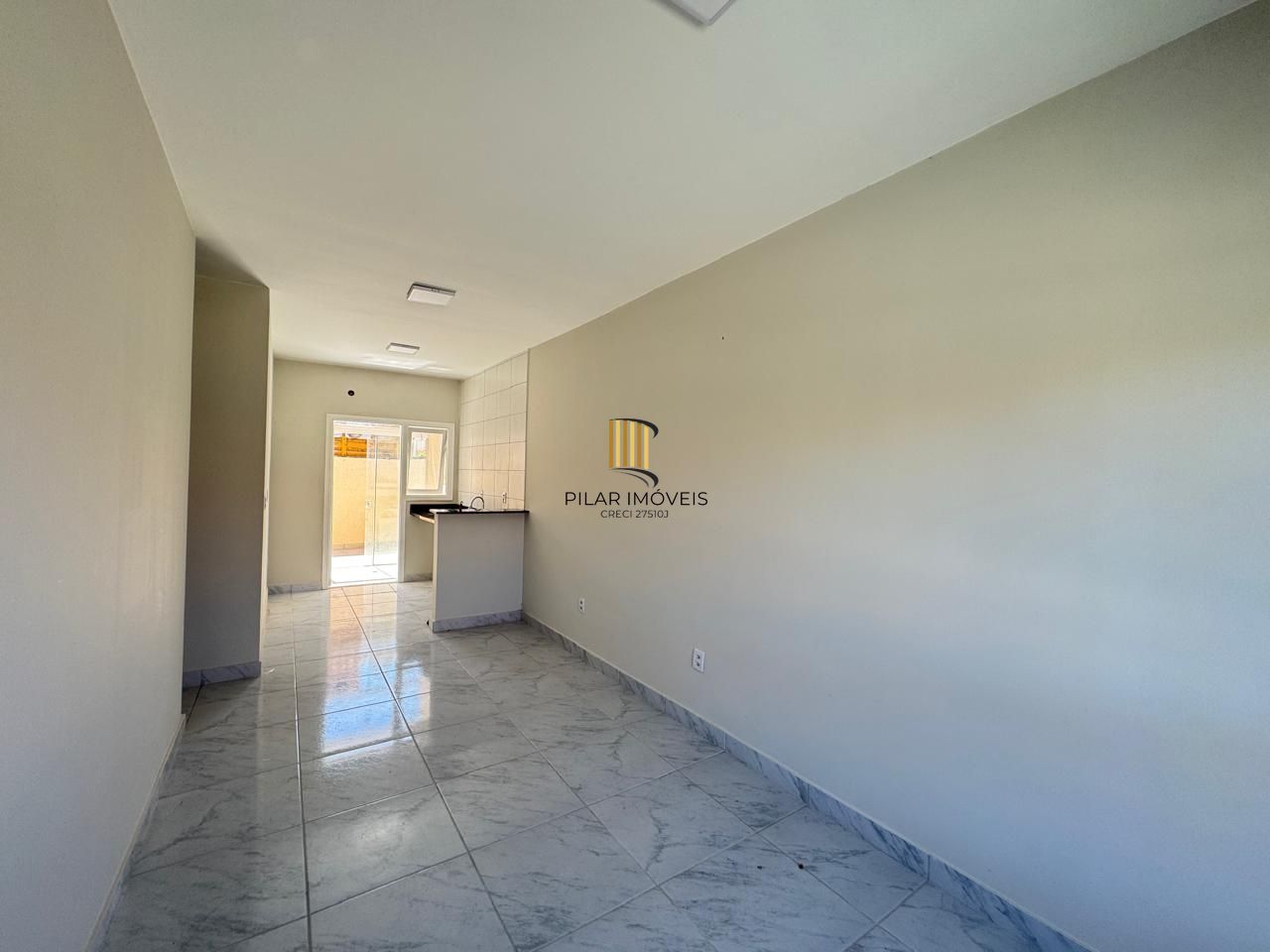 Carrara- Casa térrea 2 dormitórios, reformada , com 2 vagas , churrasqueira