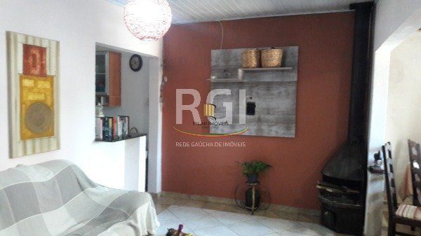 Casa para Venda - 120m², 3 dormitórios, sendo 1 suites, 2 vagas - Hípica