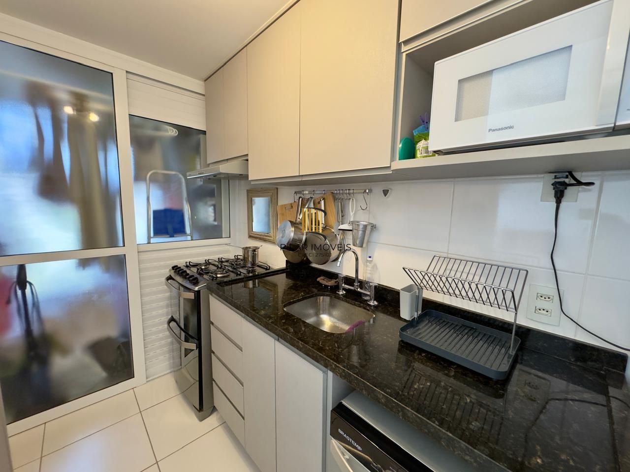 Apartamento no Singolo - 2 dormitórios ,1 suíte - 2 vagas - bairro tristeza