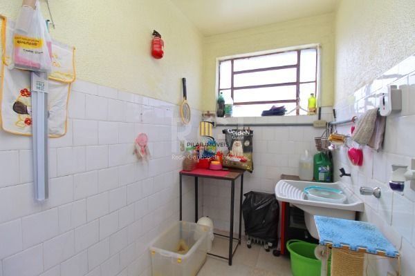 Casa para Venda - 429m², 5 dormitórios, sendo 1 suites, 3 vagas - Ipanema