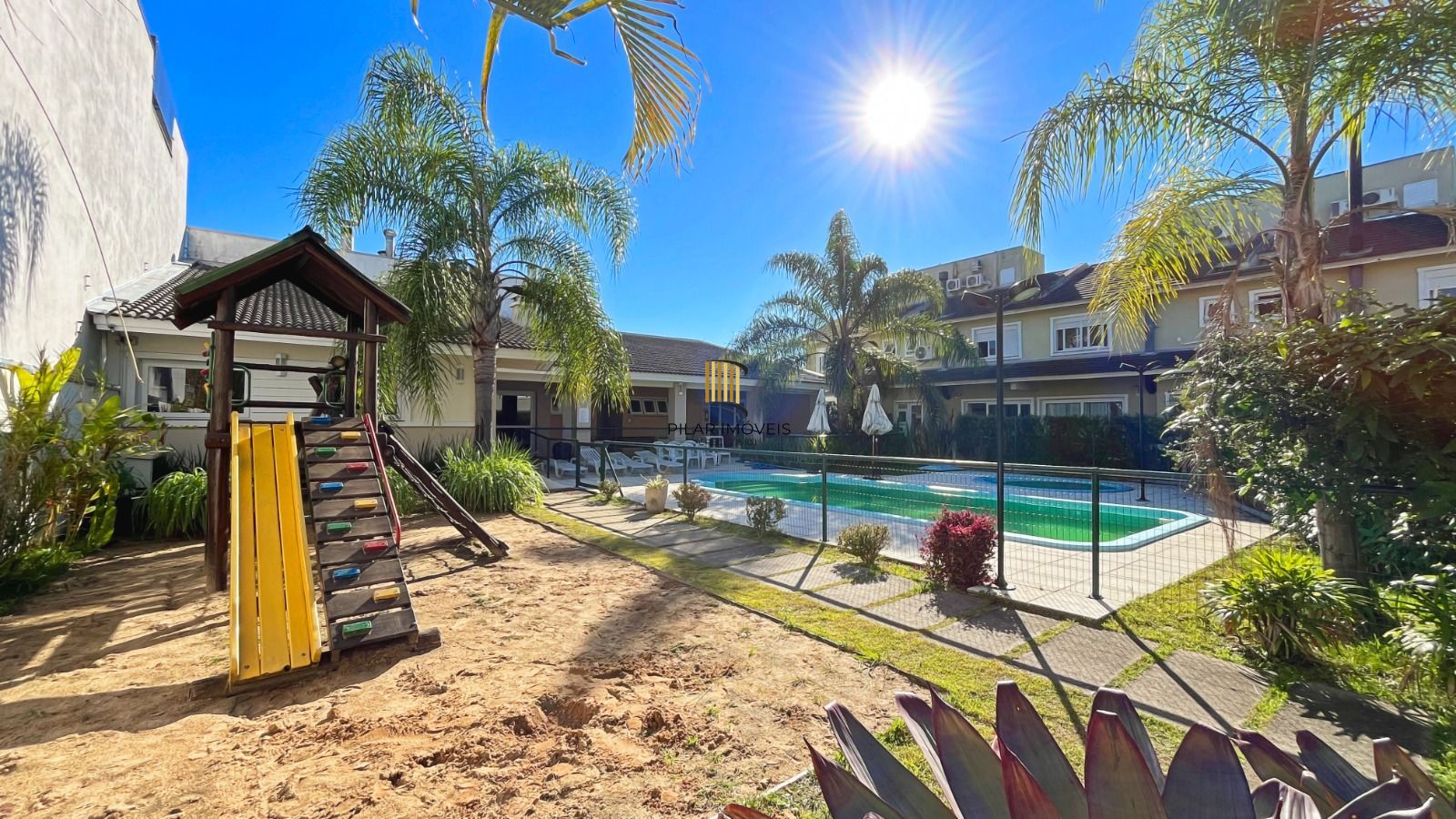 Casa de Condomínio 3 dormitórios no bairro Hípica