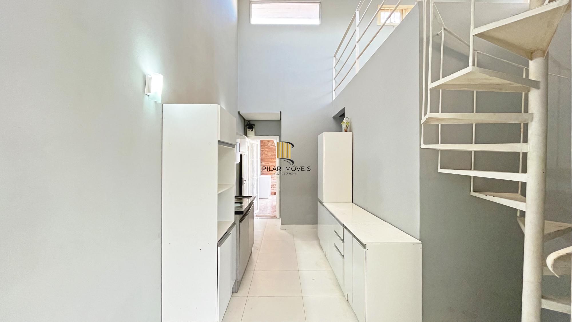 Casa para Venda - 70m², 2 dormitórios, 2 vagas - Hípica