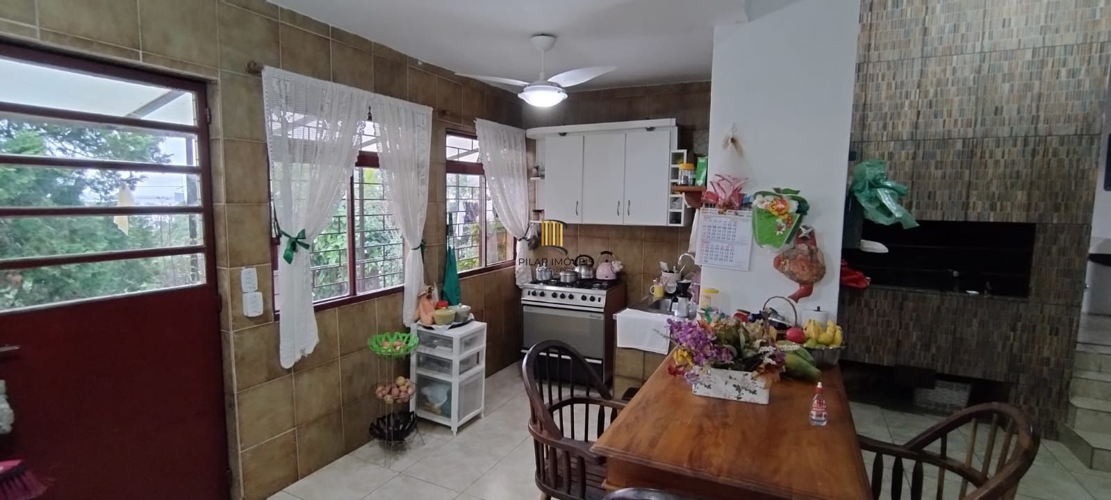 Casa Residencial com vista incrível para o Rio Guaíba no bairro Vila Conceição.