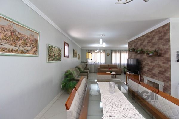 Casa Condominio para Venda - 197m², 3 dormitórios, sendo 1 suites, 2 vagas - Tri