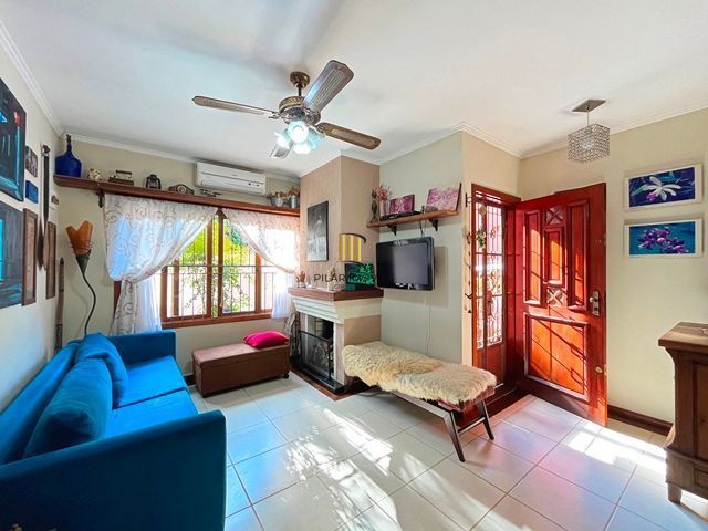 Ótima Residência com 3 dormitórios á venda no Bairro Ipanema.