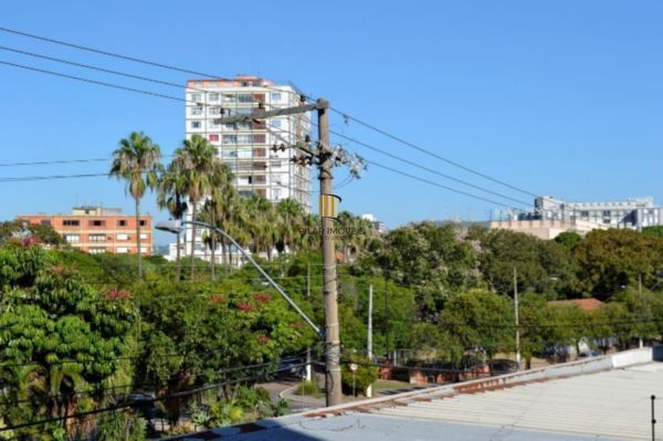 Apartamento em Porto Alegre, no bairro Cidade Baixa, com 2 dormitório(s), e 2 ba