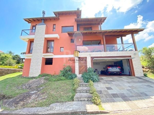 Casa Condominio em Porto Alegre, no bairro Glória, com 3 dormitório(s), e 3 banh