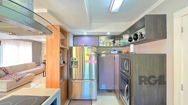 Casa em Porto Alegre, no bairro Aberta dos Morros, com 3 dormitório(s), e 3 banh