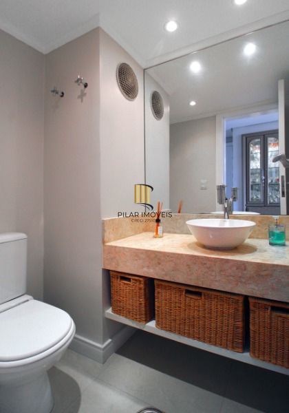 Apartamento em Porto Alegre, no bairro Santa Tereza, com 3 dormitório(s), e 3 ba