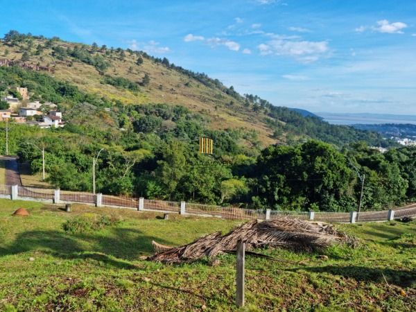 Terreno em Porto Alegre, no bairro Aberta dos Morros, à venda.