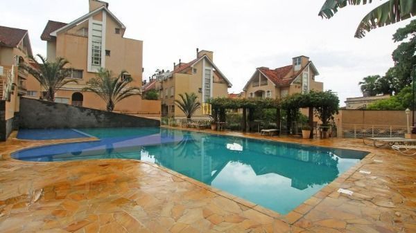 Casa Condominio em Porto Alegre, no bairro Tristeza, com 3 dormitório(s), e 3 ba