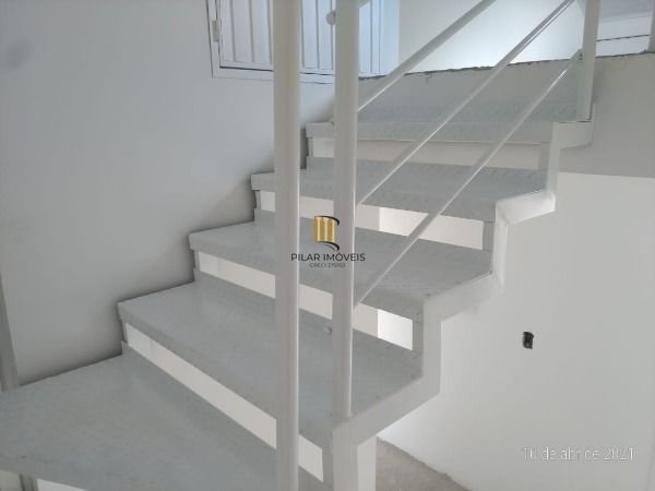 Casa Condominio para Venda - 115m², 2 dormitórios, sendo 1 suites, 2 vagas - Tri