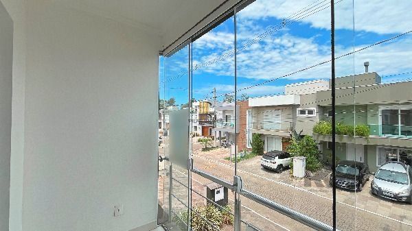 Casa Condominio em Porto Alegre, no bairro Hípica, com 3 dormitório(s), e 3 banh