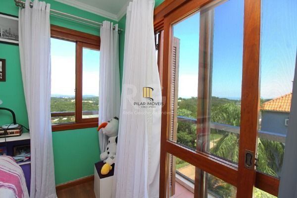 Casa Condominio em Porto Alegre, no bairro Glória, com 3 dormitório(s), e 3 banh