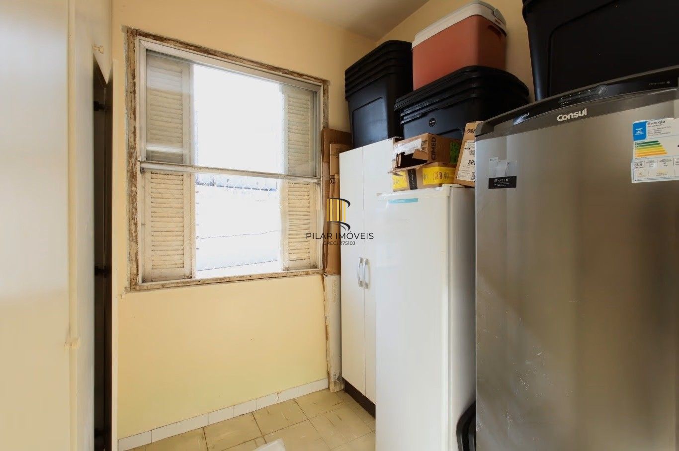 Amplo apartamento de 130m² privativos no Centro Histórico de Porto Alegre.