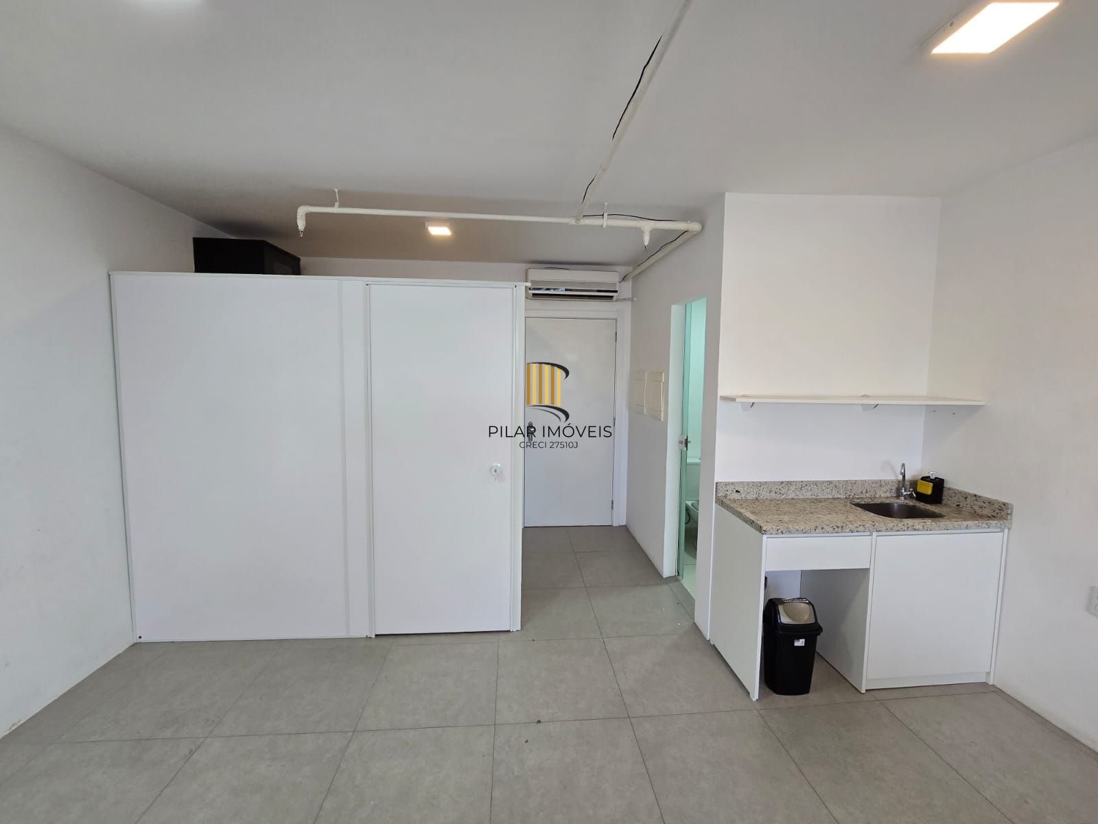 Excelente sala comercial para venda e locação no  Murano Office. bairro cristal.