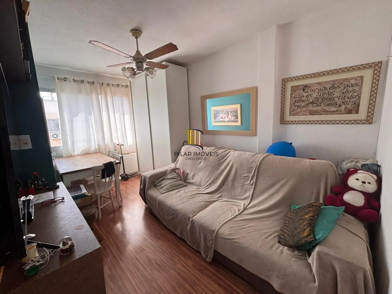 Apartamento com 2 dormitórios no Bairro Santa Tereza.