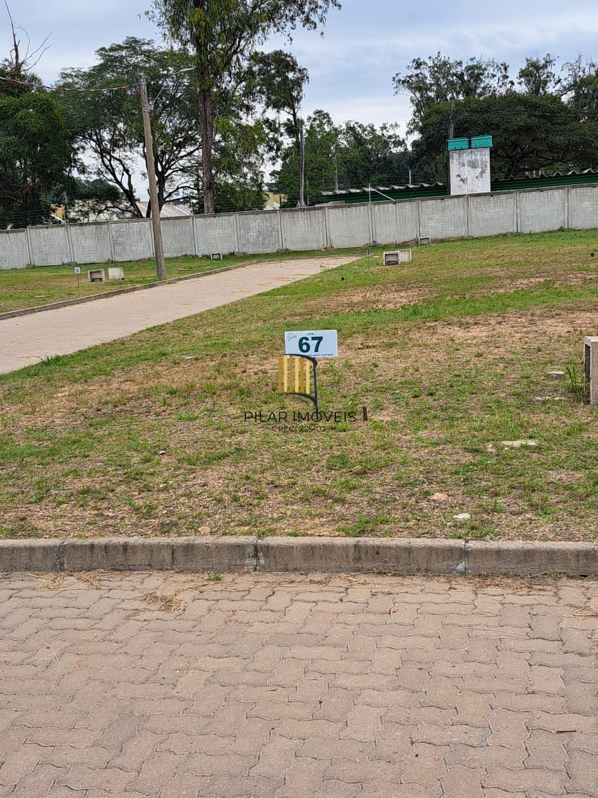 Terreno em condomínio fechado 7x21m² clube com piscina, academia e playground.