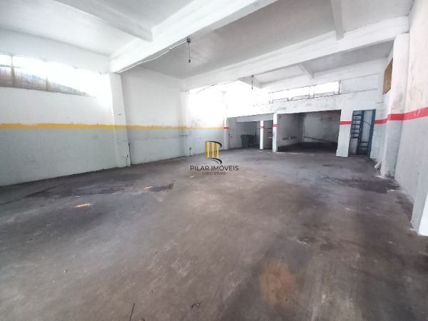 Predio em Porto Alegre, no bairro Glória, e 0 banheiros, à venda.