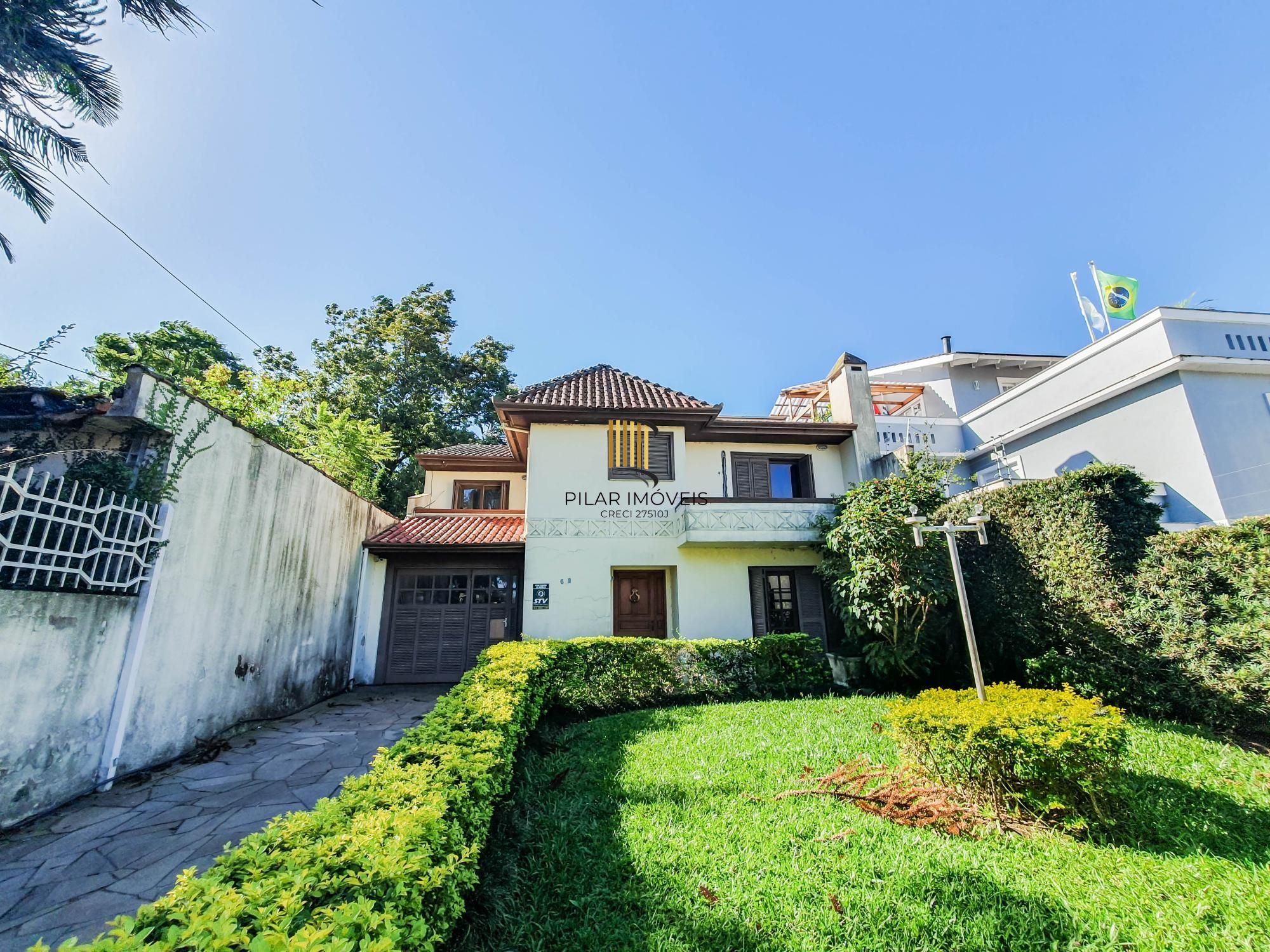 Linda e Ampla Casa com 4 dormitórios no Bairro Ipanema.