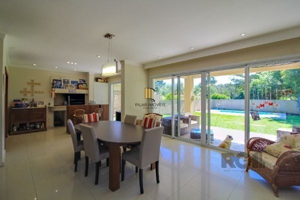 Casa Condomínio em Porto Alegre, no bairro Terra Ville.