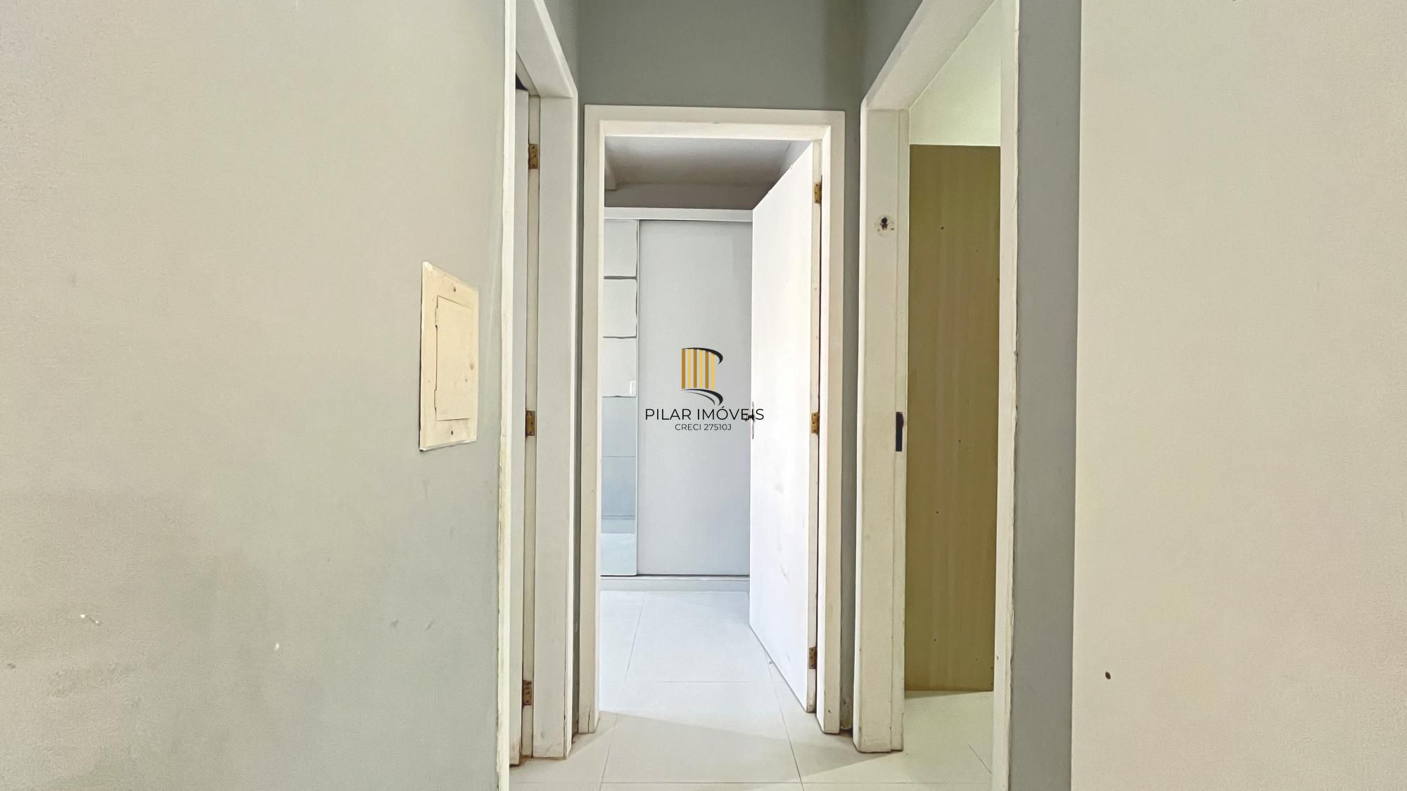 Casa para Venda - 70m², 2 dormitórios, 2 vagas - Hípica