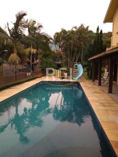 Casa para Venda - 741m², 5 dormitórios, sendo 3 suites, 9 vagas - Espirito Santo