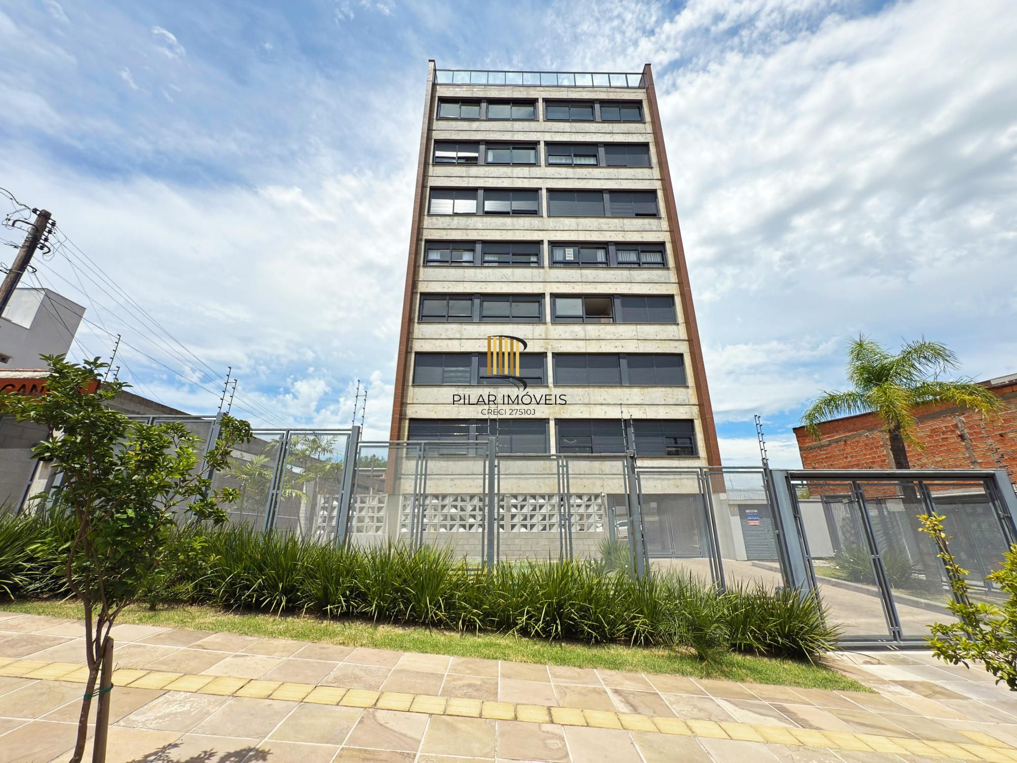 Apartamento novo semimobiliado no Cristal