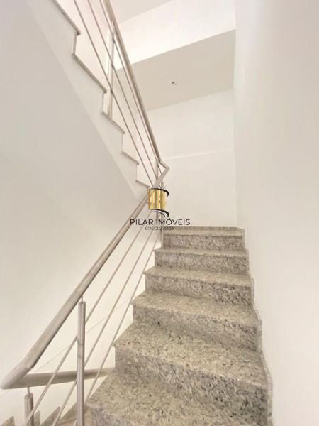 Casa para Venda - 202.55m², 3 dormitórios, sendo 2 suites, 2 vagas -