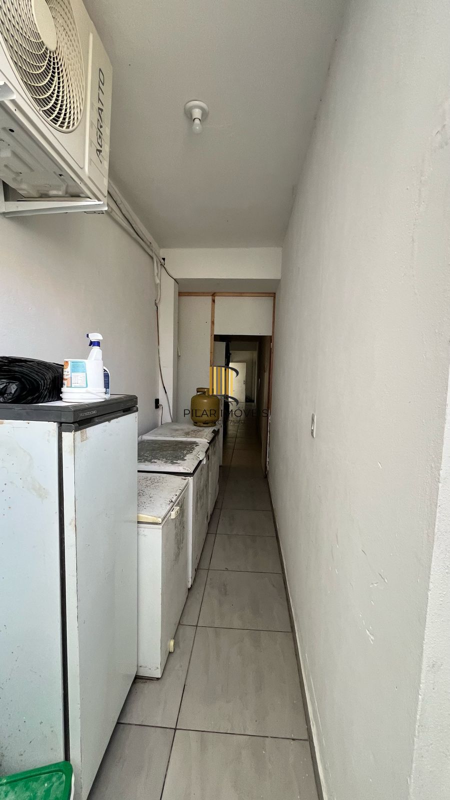 Excelente loja a venda bairro Tristeza, com 202m2. Aceita dação.