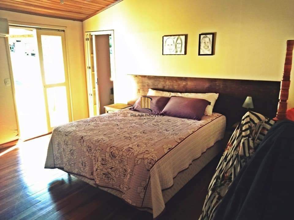 Ótima casa em rua tranquila.