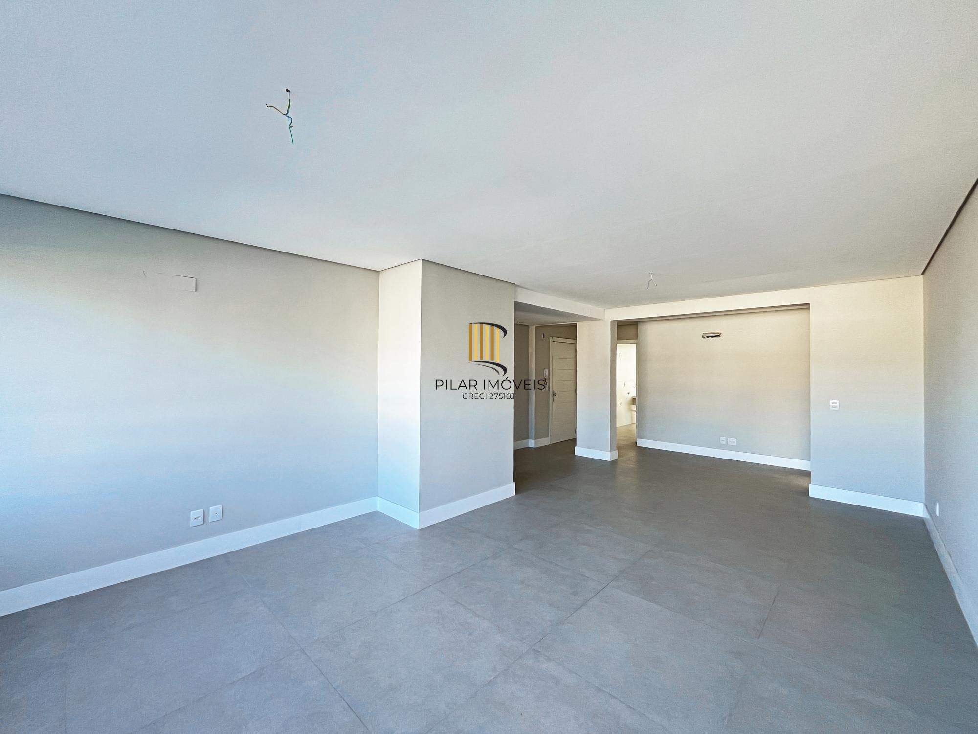 Apartamento com 3 dormitórios sendo 3 suíte á venda Bairro Cristal.