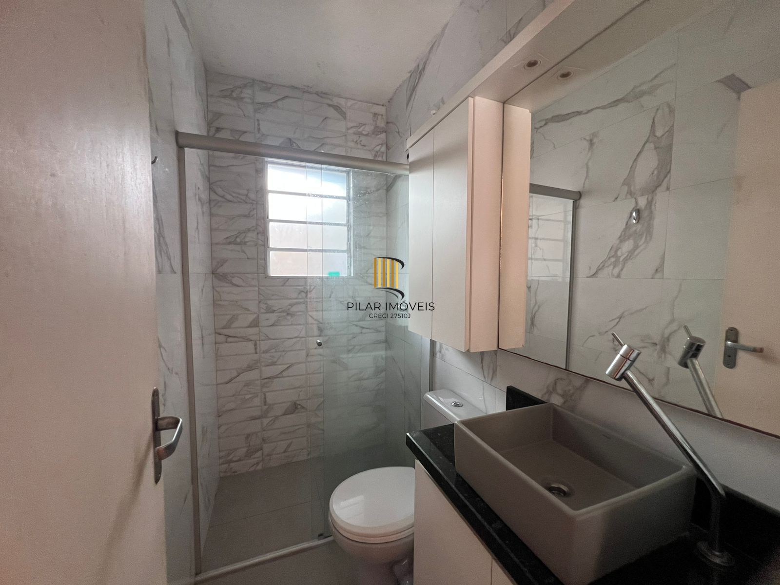 Casa Condominio no bairro Vila Nova, com 3 dormitório(s), à venda.