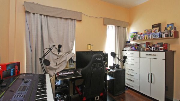 Cobertura em Porto Alegre, no bairro Petrópolis, com 3 dormitório(s), e 3 banhei