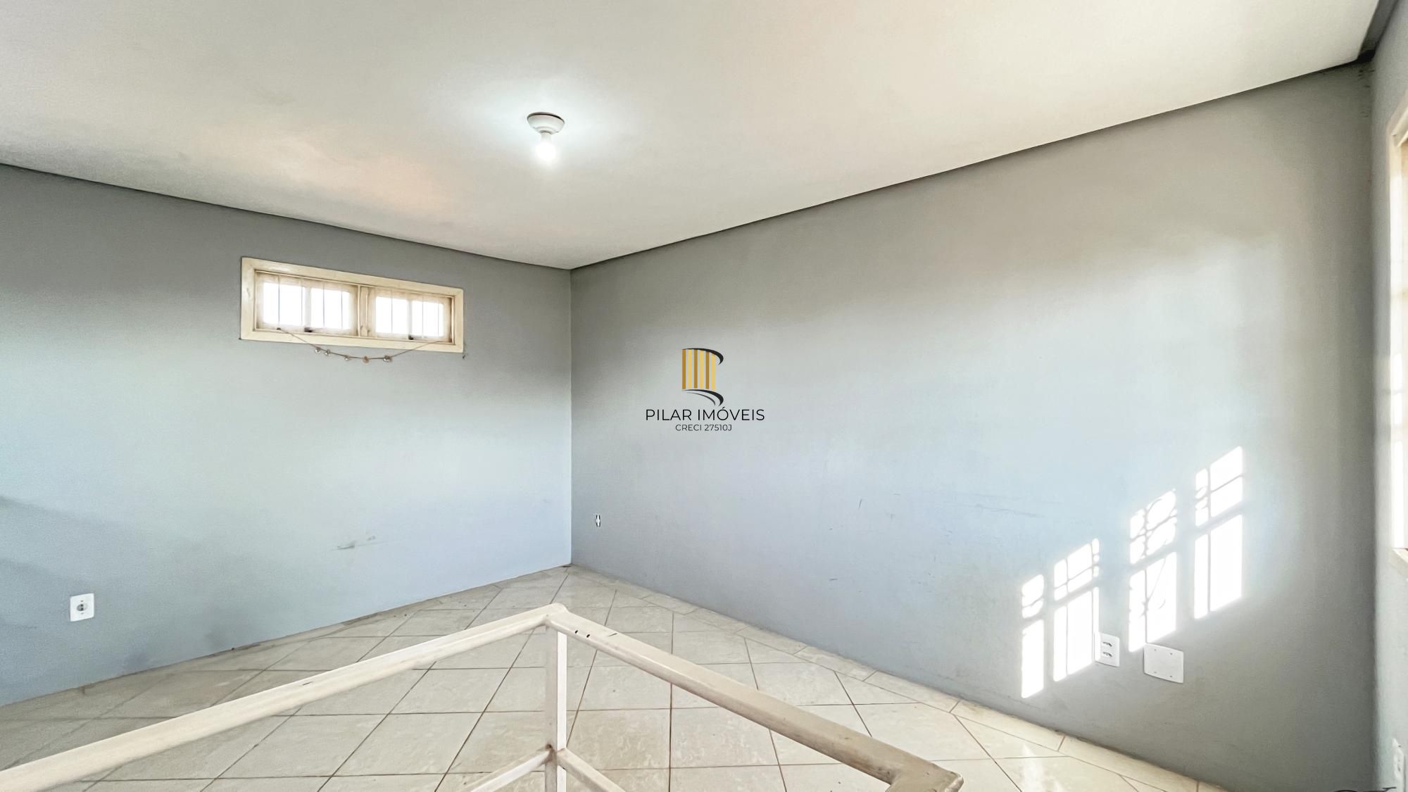 Casa para Venda - 70m², 2 dormitórios, 2 vagas - Hípica
