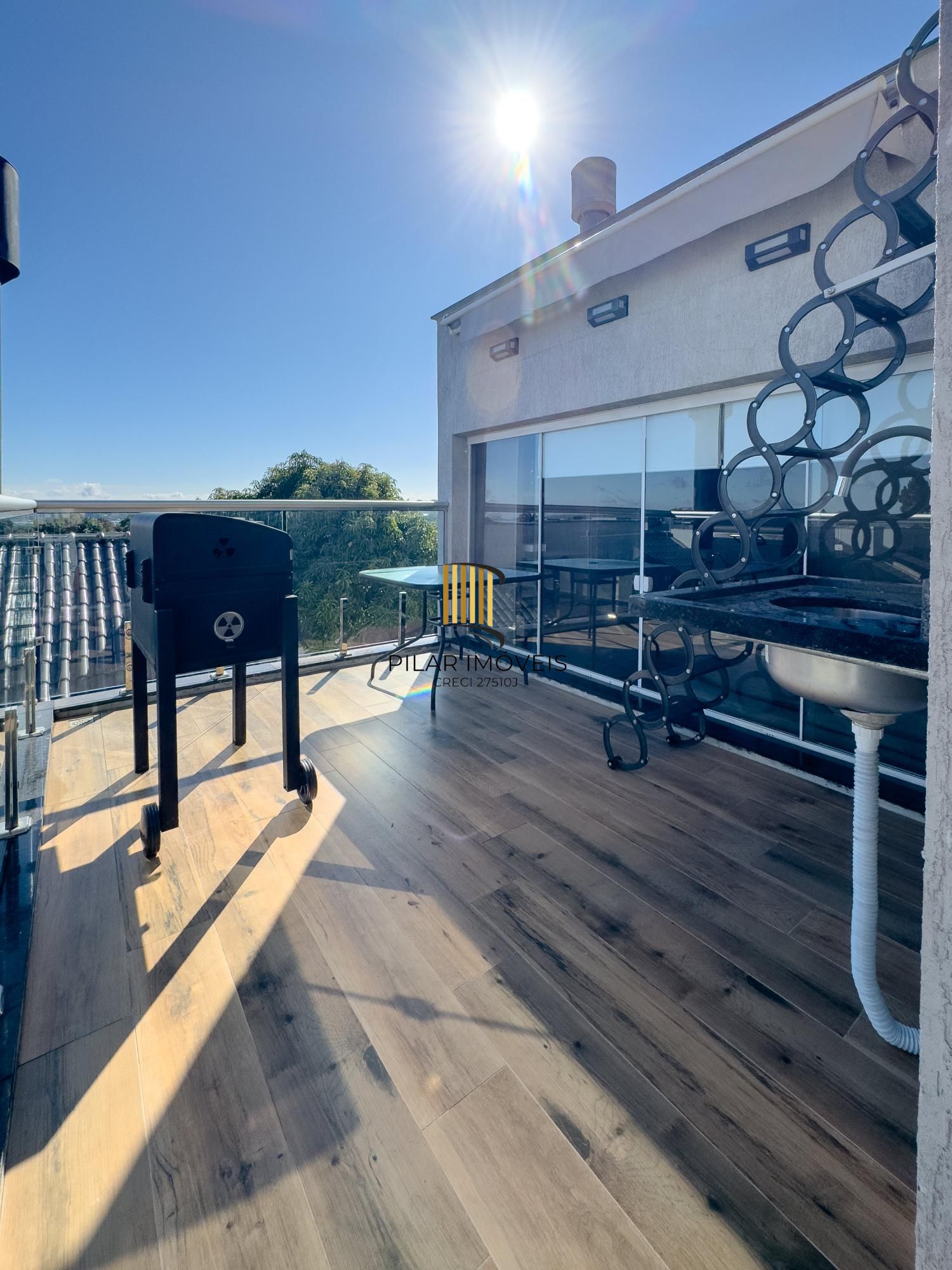 Casa em Condomínio com 3 dormitórios no bairro Vila Conceição.