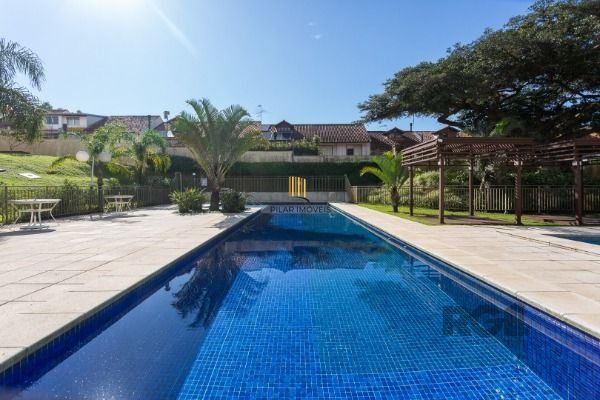 Apartamento em Porto Alegre, no bairro Cavalhada, com 3 dormitório(s), e 3 banhe