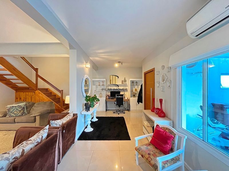 **Residência á venda no Condomínio Mountain ville  RS**