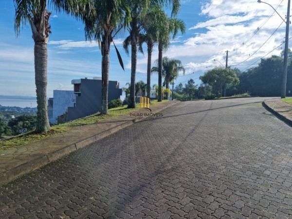 Terreno em Porto Alegre, no bairro Aberta dos Morros, à venda.