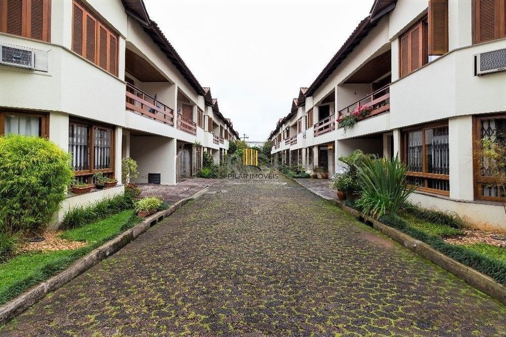 Casa do Condomínio Ilha de Majorca- Bairro Tristeza - 4D - 232 m²